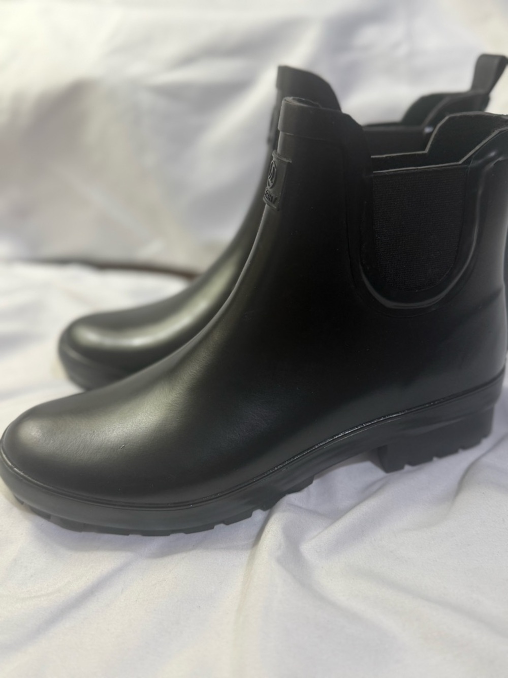 Sperry Drizzle Chelsea Rain Boot
Chelsea Rain Boot, Lug Sole W/Size 7,8,10 - Picture 2 of 8